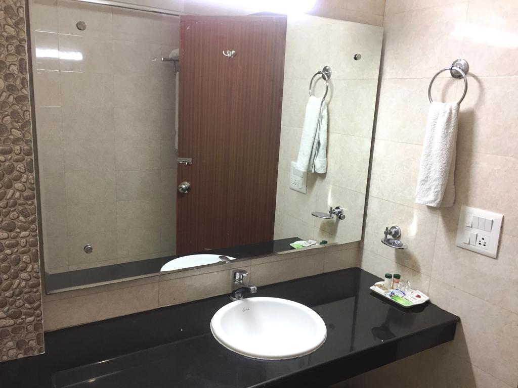 Hotel Angel Residency Greater Noida Exterior foto